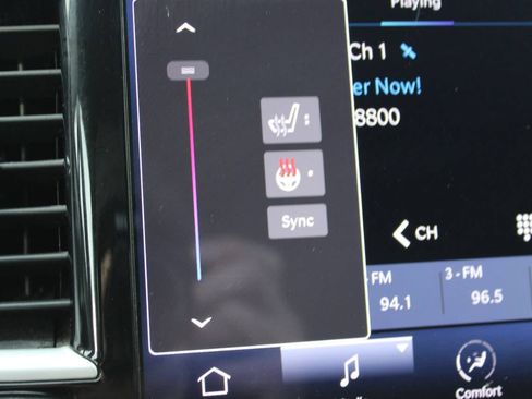 Used 2021 Chrysler Pacifica Touring-L image 38