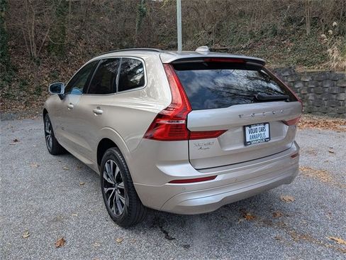 Certified 2023 Volvo XC60 B5 Core w/ Climate Package image 5