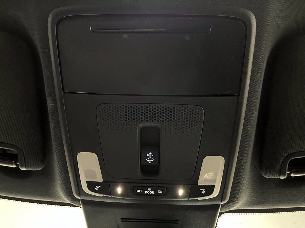 Used 2023 Honda Civic Sport Touring image 9