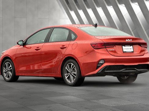 Used 2023 Kia Forte LXS image 6