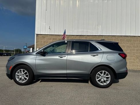 Used 2024 Chevrolet Equinox LT FWD image 8
