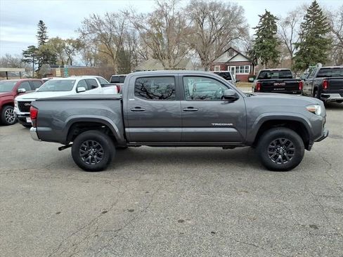 Used 2021 Toyota Tacoma SR5 image 2