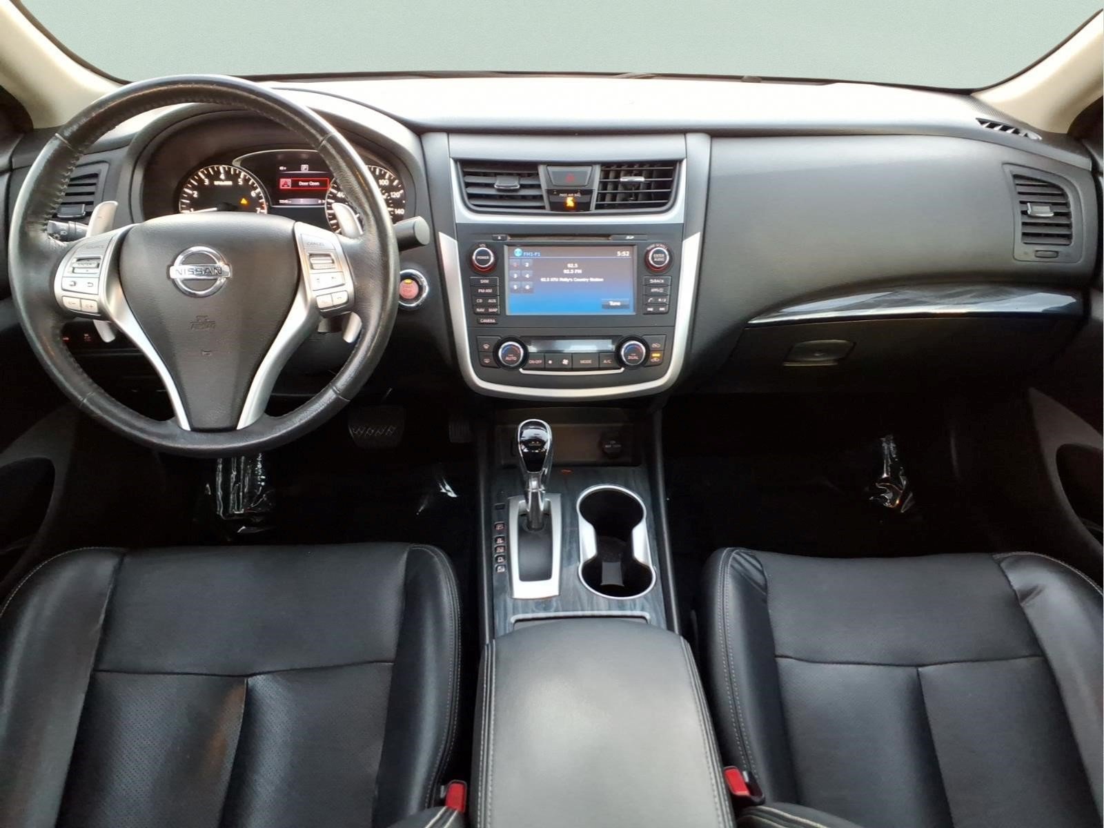 Used 2016 Nissan Altima 3.5 SL w/ 3.5 Technology Package FWD image 11