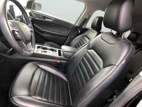 Used 2023 Ford Edge SEL image 11