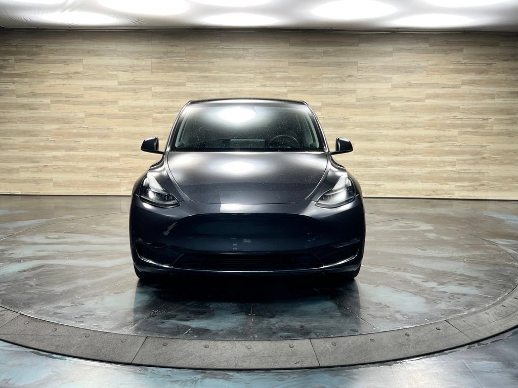 Used 2024 Tesla Model Y Long Range AWD/4WD image 9