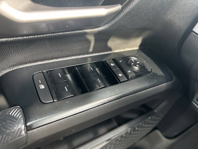 Used 2025 Toyota Tacoma 4x4 Double Cab Hybrid image 16