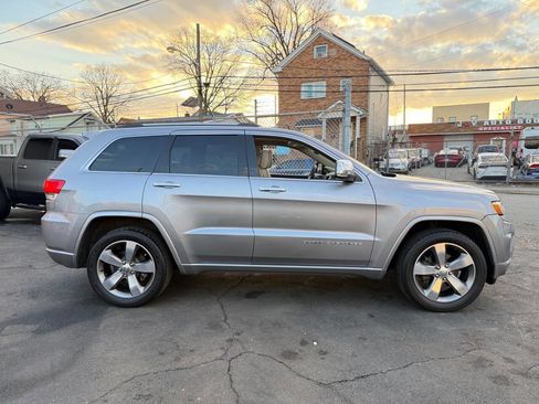 Used 2014 Jeep Grand Cherokee Overland w/ Advanced Technology Group image 7