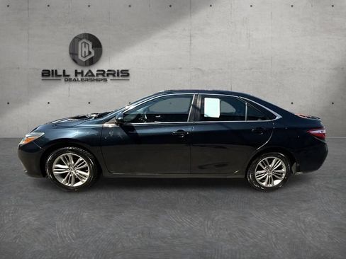 Used 2015 Toyota Camry SE FWD image 10