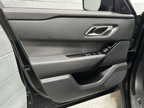 Used 2023 Land Rover Range Rover Velar R-Dynamic S AWD/4WD image 15