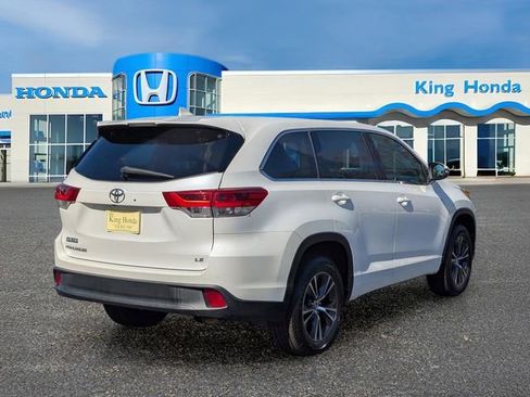 Used 2018 Toyota Highlander Plus image 8