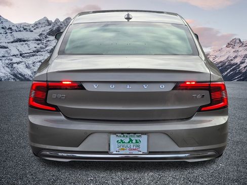 Used 2021 Volvo S90 T6 Inscription image 19