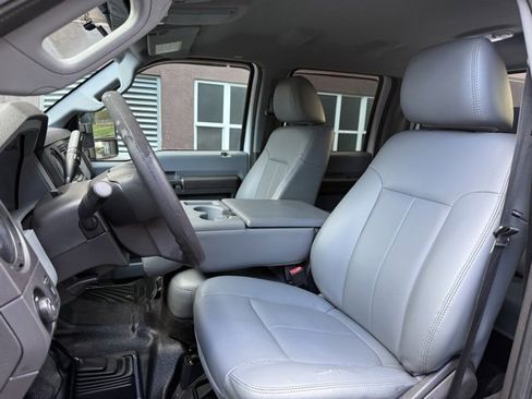 Used 2012 Ford F250 XL w/ PWR Equipment Group image 7