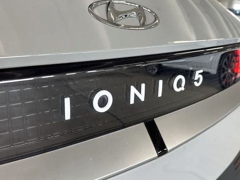 Used 2024 Hyundai Ioniq 5 SEL AWD/4WD image 11