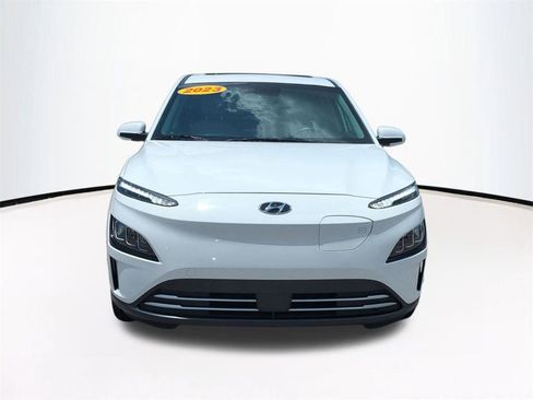 Certified 2023 Hyundai Kona Limited w/ Cargo Package FWD image 3