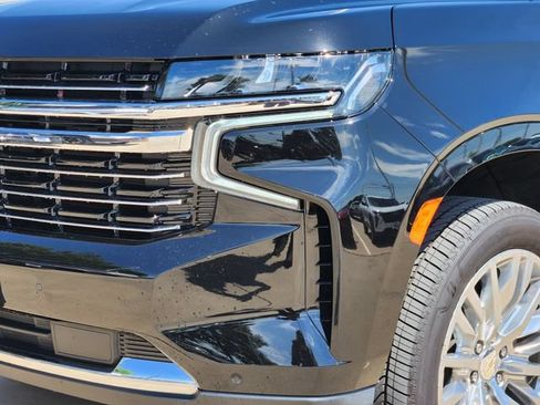 Certified 2024 Chevrolet Tahoe LT w/ Luxury Package AWD/4WD image 5