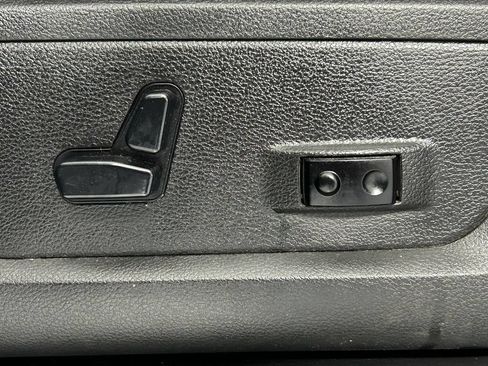 Used 2019 RAM 2500 Laramie w/ Night Edition AWD/4WD image 30