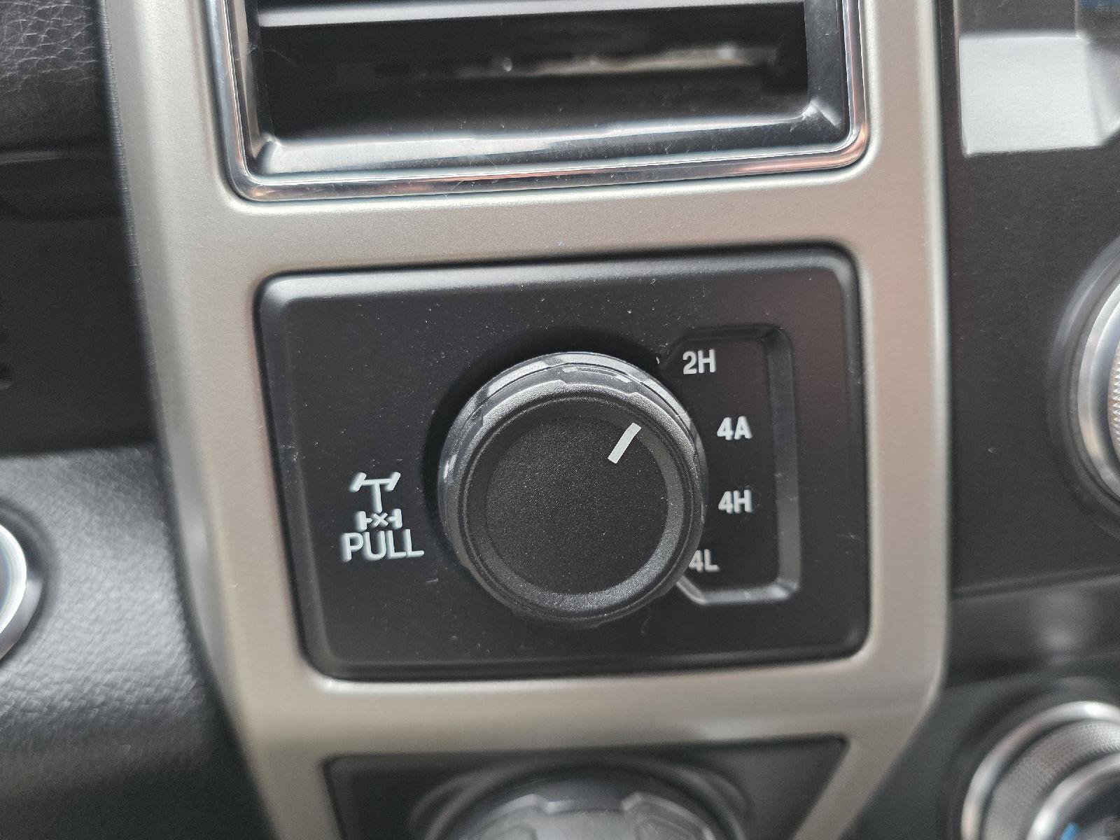 Used 2019 Ford F150 Lariat w/ Equipment Group 502A Luxury AWD/4WD image 16