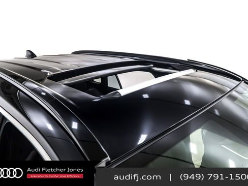 Used 2025 Toyota RAV4 SE image 22