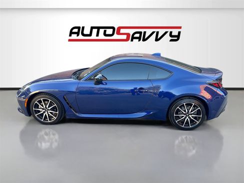 Used 2022 Toyota GR86 image 4