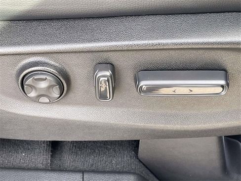 Used 2024 Honda Odyssey Touring image 4