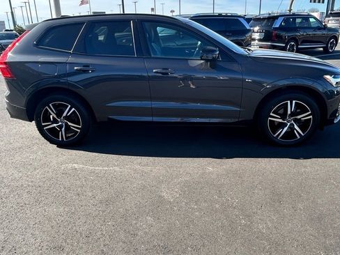 Used 2022 Volvo XC60 B5 R-Design image 5