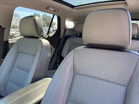 Used 2022 GMC Terrain SLT w/ Tech Package AWD/4WD image 19