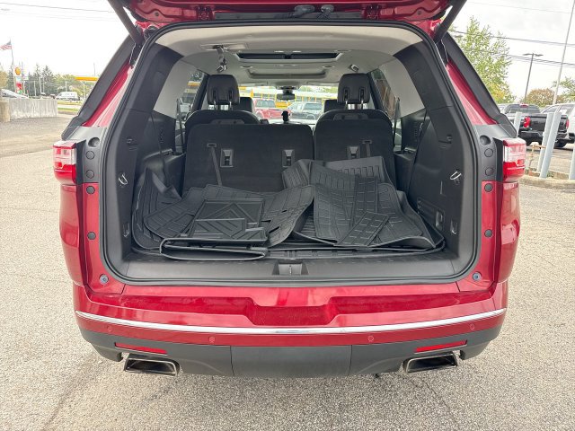Used 2018 Chevrolet Traverse Premier w/ Driver Confidence II Package FWD image 25