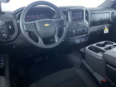 New 2026 Chevrolet Silverado 1500 Custom w/ Turbomax Blackout Package