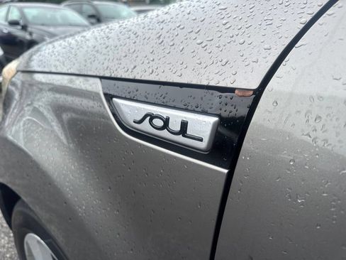 Used 2019 Kia Soul FWD image 10