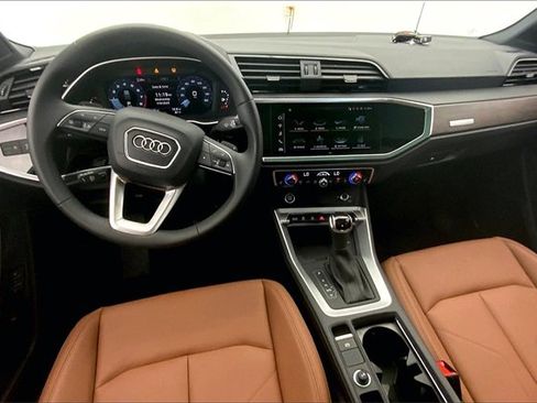 New 2025 Audi Q3 2.0T Premium image 6