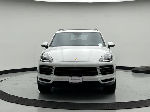 Used 2023 Porsche Cayenne AWD/4WD image 6