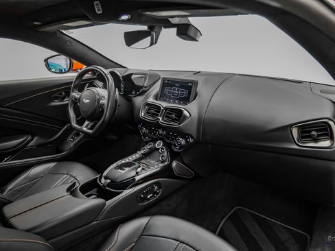 Used 2020 Aston Martin V8 Vantage Coupe RWD image 51