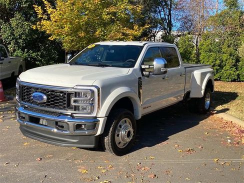 Used 2026 Ford F450 King Ranch w/ Chrome Package image 3