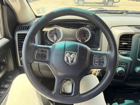 Used 2018 RAM 1500 Tradesman w/ Chrome Appearance Group RWD image 20