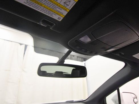 Used 2015 Lincoln MKC FWD image 26