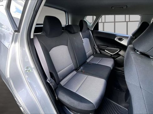 Used 2021 Kia Soul LX FWD image 27