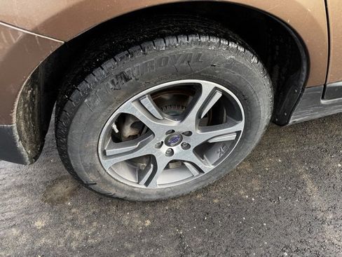 Used 2011 Volvo XC60 T6 image 36