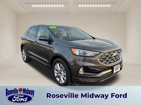 Used 2020 Ford Edge Titanium w/ Class II Trailer Tow Package image 1
