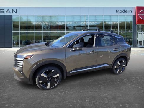 New 2026 Nissan Kicks SR w/ Cold Weather Package image 1