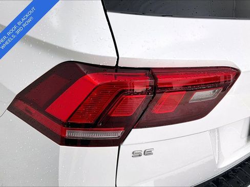 Used 2024 Volkswagen Tiguan SE R-Line FWD image 41