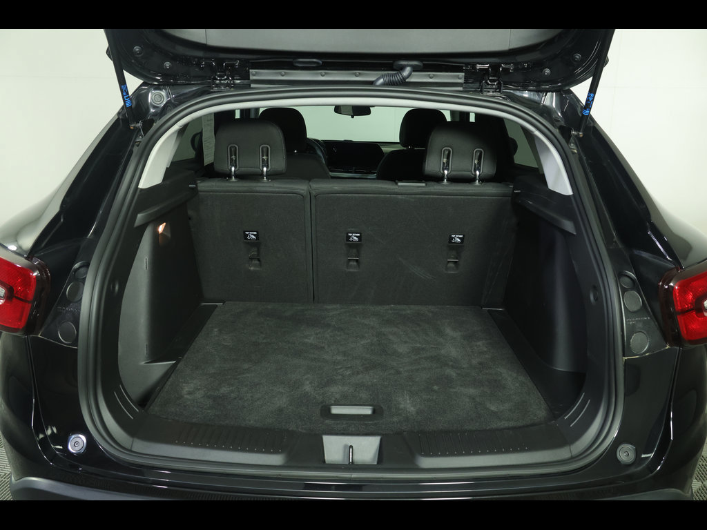 Used 2024 Chevrolet Trax LS w/ LS Convenience Package FWD image 9