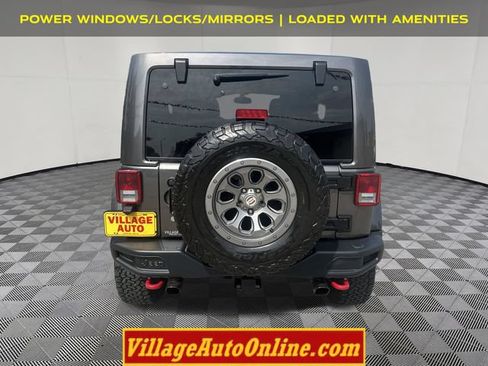 Used 2016 Jeep Wrangler Unlimited Rubicon AWD/4WD image 3