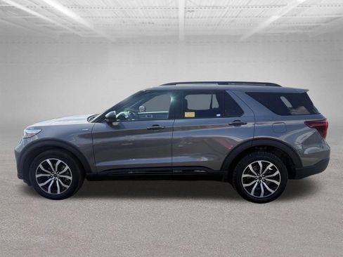 Used 2023 Ford Explorer ST-Line AWD/4WD image 11