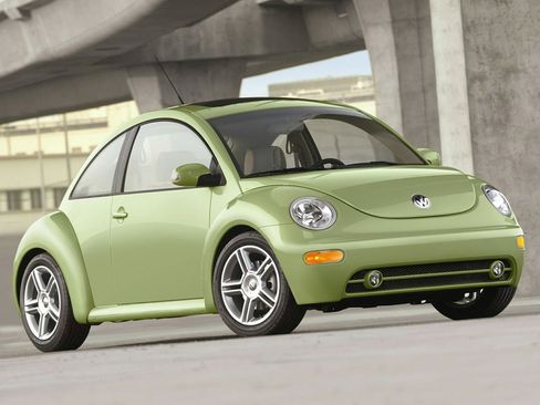 Used 2004 Volkswagen Beetle GLS FWD image 1