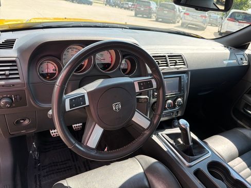 Used 2010 Dodge Challenger R/T RWD image 15