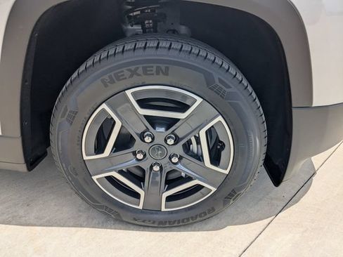 New 2026 Jeep Cherokee Limited AWD/4WD image 12