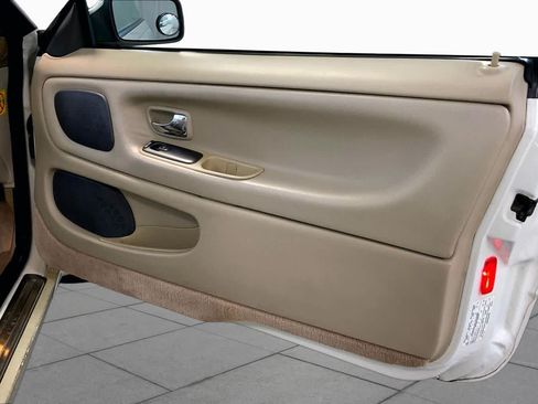 Used 1999 Volvo C70 LT FWD image 22