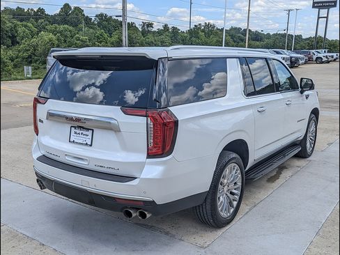 Used 2023 GMC Yukon XL Denali w/ LPO, Floor Liner Package AWD/4WD image 7