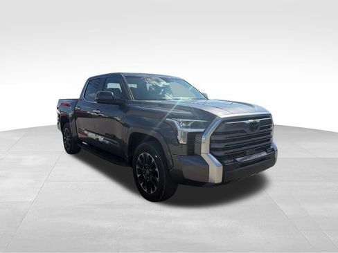 Used 2026 Toyota Tundra Limited AWD/4WD image 3