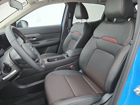 New 2026 Nissan Kicks SR FWD image 14